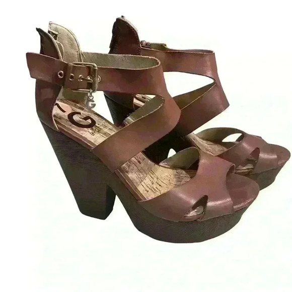 Vegan  Leather Sylvia Platform Guess sandals Size 7 like new condition peep toe - Picture 4 of 6